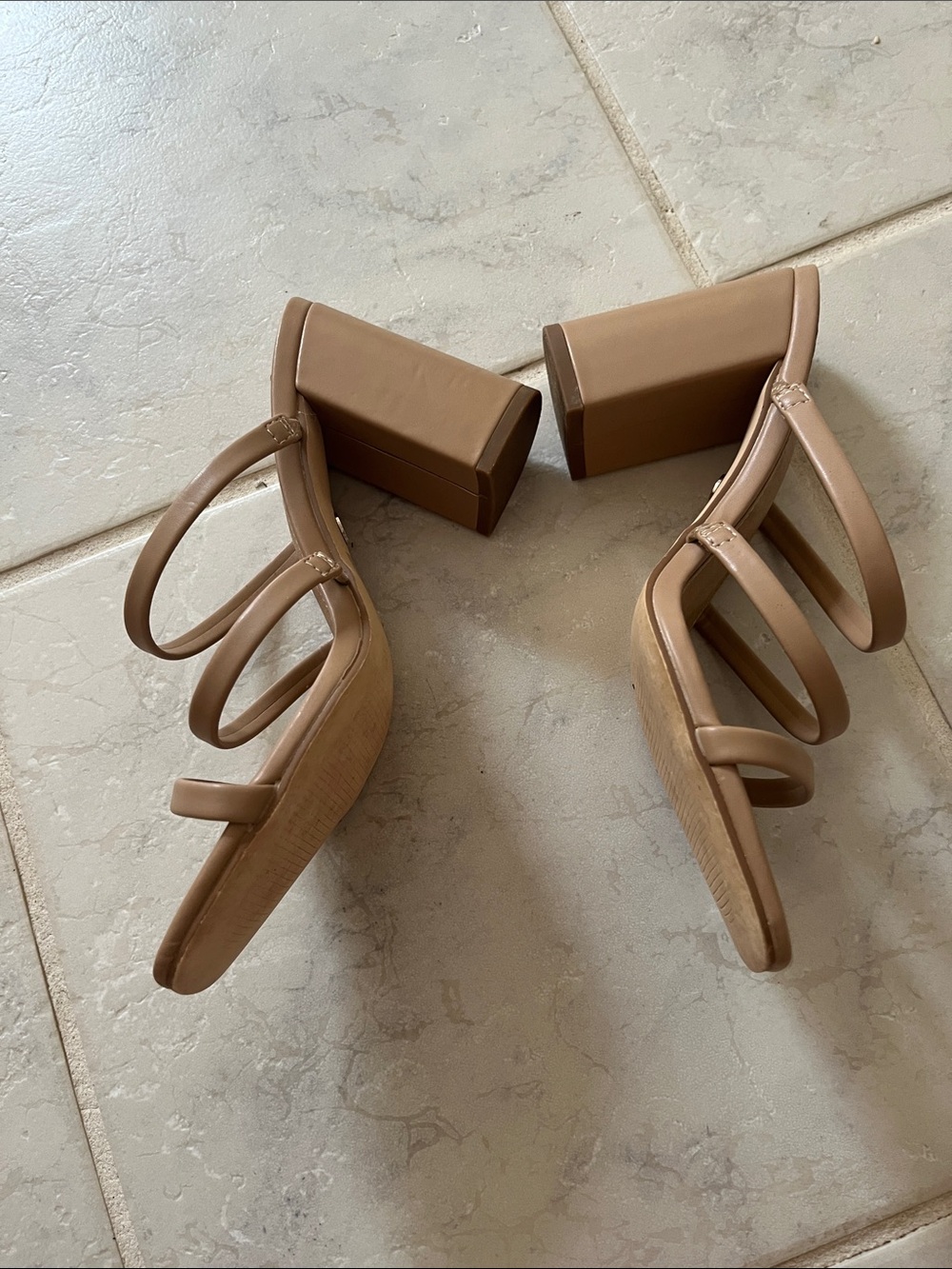 OVO Brown Strappy Square-Toe Block Heel Sandals Size 7 - Picture 2 of 5